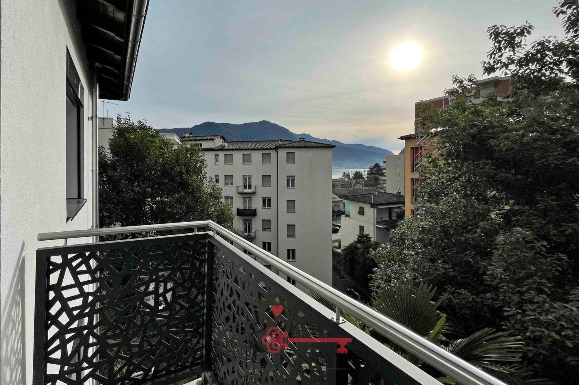 Sofia X 6pax 5min Station -by Easylife Swiss Apartment